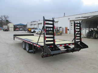 2026 Behnke Trailers 102x23  Equipment Deckover BCT2316EDO