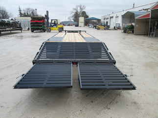 2026 PJ Trailer 102x28 PL Equipment Deckover PLP28A2BSWK