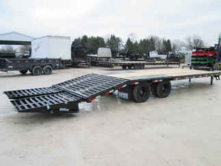 2026 PJ Trailer 102x28 PL Equipment Deckover PLP28A2BSWK