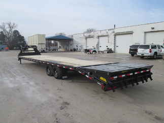 2026 Big Tex 102x40  Gooseneck 14GN-40D5A-MRBK