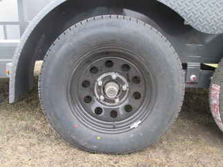 2026 Lamar 83x16  Utility UC831623