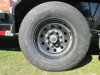 2026 PJ Trailer 83x18 CC Equipment CCJ1872BSBK