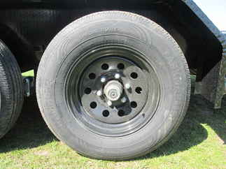 2026 PJ Trailer 83x16 CE Car Hauler CEJ1652ESNK