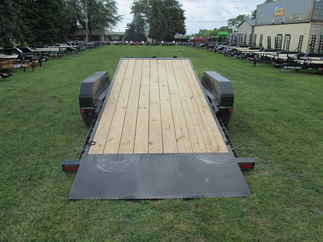 2026 PJ Trailer 82x22 T6 Equipment Tilt T6J2272BTTK