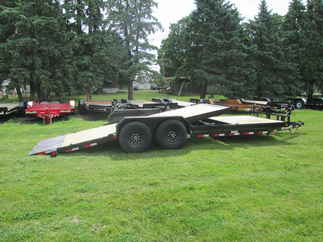 2026 PJ Trailer 82x22 T6 Equipment Tilt T6J2272BTTK