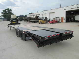 2026 PJ Trailer 102x32 LD Gooseneck LDQ32A2BSWK