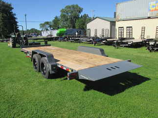 2026 Behnke Trailers 83x22  Equipment Tilt TBCT2216ET