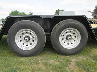 2027 Behnke Trailers 83x20  Equipment Tilt TBCT2014ET