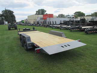 2027 Behnke Trailers 83x20  Equipment Tilt TBCT2014ET