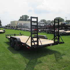 2027 PJ Trailer 83x18 CC Equipment CCJ1872BSBK