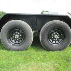 2027 PJ Trailer 83x18 CC Equipment CCJ1872BSBK