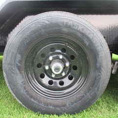 2027 PJ Trailer 83x20 CE Car Hauler CEJ2052BSNK-SP01-TB05