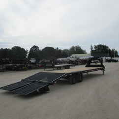 2027 PJ Trailer 102x30 LQ Gooseneck LQS3072BSWK