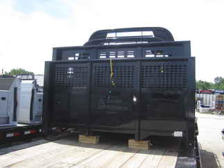 New CM 9.3 x 97 RD Flatbed Truck Bed