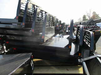 New CM 9.3 x 84 RD Flatbed Truck Bed