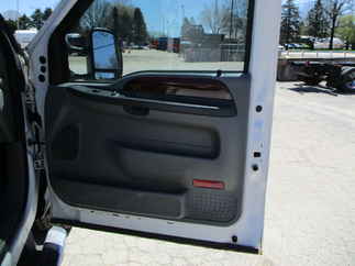 2004 Ford F350 Crew Cab Long Bed Lariat