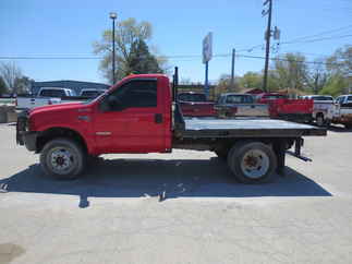 2004 Ford F450 Regular Cab Flatbed XL