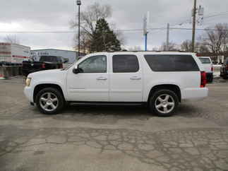 2007 Chevy 1500 Suburban   LTZ