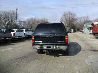 2005 Chevy 2500 Suburban   LT