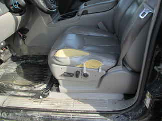 2005 Chevy 2500 Suburban   LT