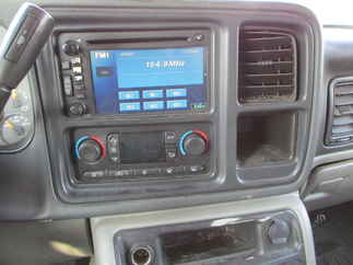 2005 Chevy 2500 Suburban   LT