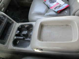 2005 Chevy 2500 Suburban   LT