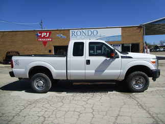 2013 Ford F350 Extended Cab Short Bed XLT
