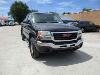 2003 GMC 2500HD Extended Cab Short Bed SLE