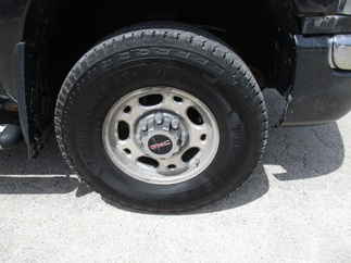 2003 GMC 2500HD Extended Cab Short Bed SLE