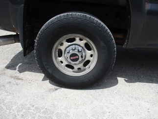 2003 GMC 2500HD Extended Cab Short Bed SLE