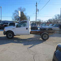 2000 Ford F350 Regular Cab Chassis XL