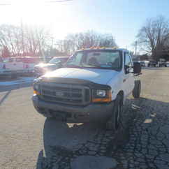 2000 Ford F350 Regular Cab Chassis XL