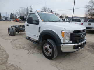 2017 Ford F450 Regular Cab Chassis XL