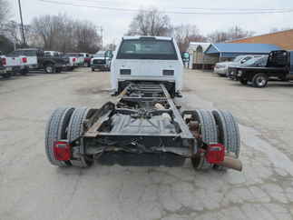 2017 Ford F450 Regular Cab Chassis XL