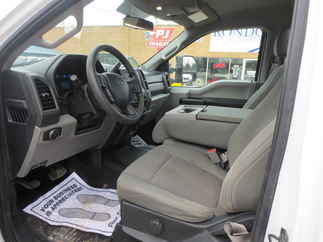 2017 Ford F450 Regular Cab Chassis XL