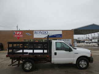 2007 Ford F250 Regular Cab Flatbed XL