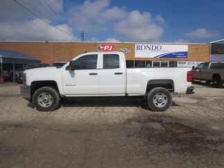 2016 Chevy 2500HD Crew Cab Short Bed Work Truck