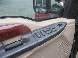 2005 Ford F350 Crew Cab Short Bed Lariat
