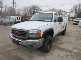 2005 GMC 2500HD Regular Cab Long Bed Work Truck