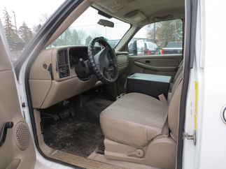 2005 GMC 2500HD Regular Cab Long Bed Work Truck