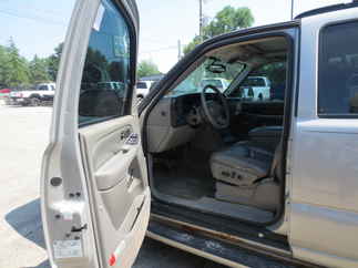 2005 GMC Yukon 4 Door SUV   Denali