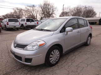 2008 Nissan Versa 4 Door Hatchback   S