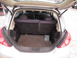 2008 Nissan Versa 4 Door Hatchback   S