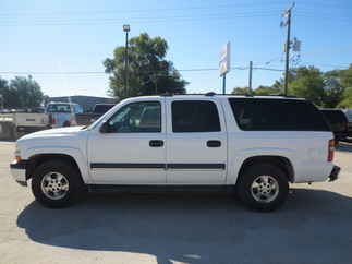 2003 Chevy 1500 Suburban   LS