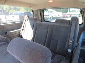 2003 Chevy 1500 Suburban   LS