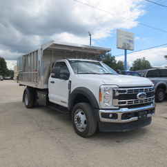 2023 Ford F550 Regular Cab Dump body XLT