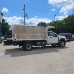 2023 Ford F550 Regular Cab Dump body XLT