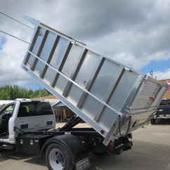 2023 Ford F550 Regular Cab Dump body XLT