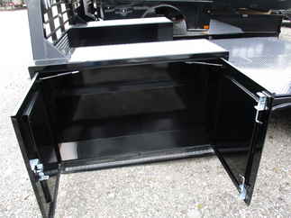 New CM 11.3 x 94 SK-DLX Flatbed Truck Bed
