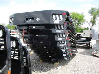 New CM 9.3 x 97 RD Flatbed Truck Bed